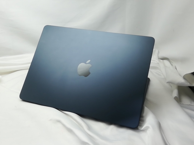 中古】Apple MacBook Air 13インチ CTO (M2,2022) ミッドナイト M2(CPU