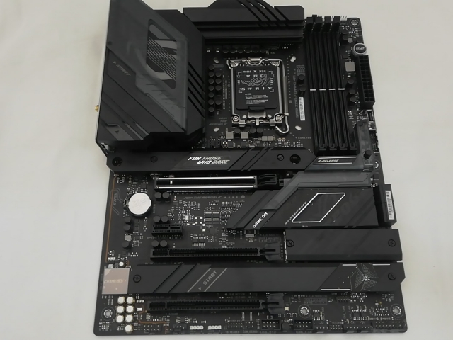 中古】ASUS ROG STRIX Z790-F GAMING WIFI Z790(DDR5)/LGA1700/ATX