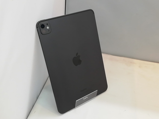 【中古】Apple 【Wi-Fi】 11インチ iPad Pro（M4/2024） 256GB スペースブラック 標準ガラス MVV83J/A【秋葉3号】保証期間１ヶ月【ランクA】 90,189円