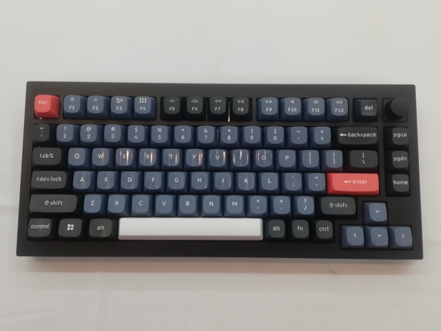 【中古】Keychron Keychron Q1 A75% メカニカルキーボード 赤軸 Q1-M1【秋葉3号】保証期間１週間