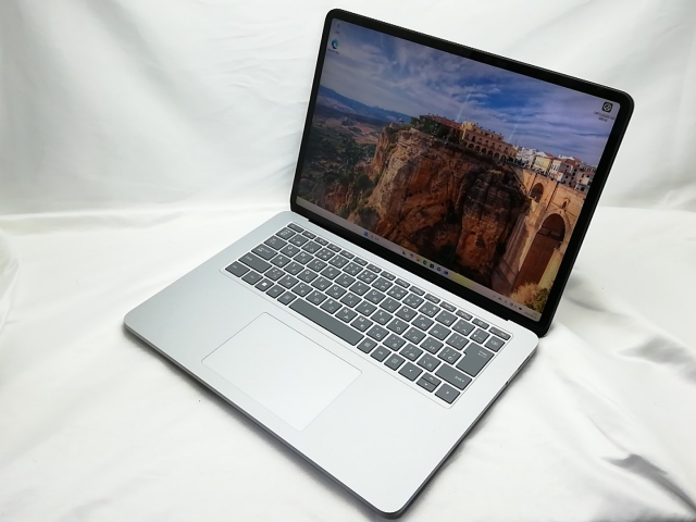 【中古】Microsoft Surface Laptop Studio 【i5 11300H 16G 256G】 TNX-00018【秋葉3号】保証期間１ヶ月【ランクA】