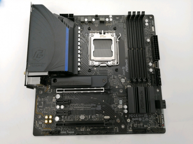 【中古】ASRock B650M PG Riptide WiFi B650/AM5/MicroATX【秋葉2号】保証期間１週間