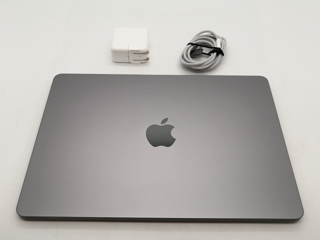 中古】Apple MacBook Air 13インチ M3(CPU:8C/GPU:8C) 8GB/256GB