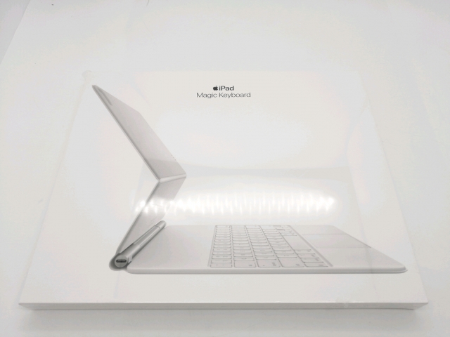 【未使用】Apple Magic Keyboard 日本語（JIS） ホワイト iPad Pro 12.9インチ（第3/第4/第5/第6世代）用 MJQL3J/A【秋葉2号】保証期間１週間 19,965円
