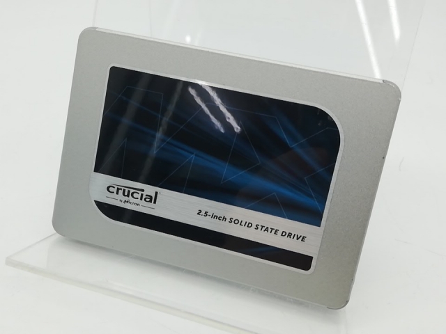 【中古】Crucial MX500 CT500MX500SSD1 500GB/SSD/6GbpsSATA/2018年1月/3D TLC【秋葉2号】保証期間１週間