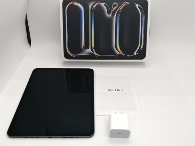 iPad Pro M4 11インチ バッテリー100% ソニー様 ムスビー