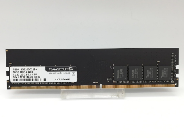 【中古】DDR4 16GB PC4-25600(DDR4-3200)【デスクトップPC用】【秋葉2号】保証期間１週間
