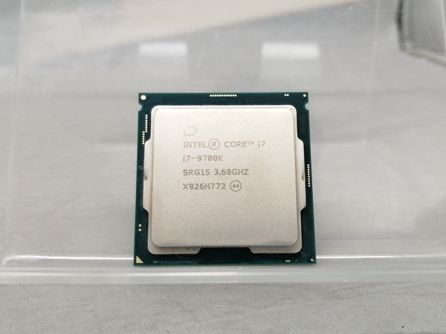 中古】Intel Core i7-9700K (3.6GHz/TB:4.9GHz/SRG15/R0) bulk