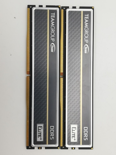 【中古】DDR5 32GB 2枚組（合計64GB） DDR5-5200(PC5-41600)【デスクトップPC用】【秋葉2号】保証期間１週間