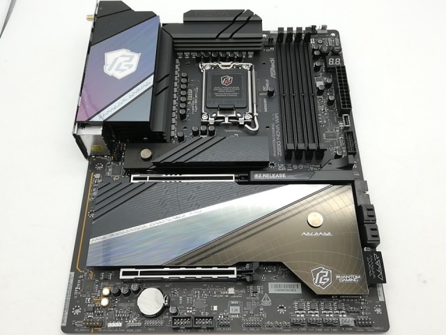 【中古】ASRock Z890 Nova WiFi Z890/LGA1851/5GbitLAN/Wi-Fi7(be)+BT5.4/ATX【秋葉2号】保証期間１週間