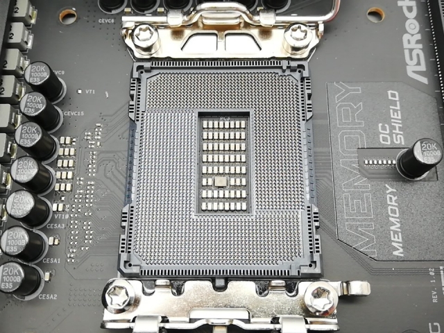 【中古】ASRock Z890 Nova WiFi Z890/LGA1851/5GbitLAN/Wi-Fi7(be)+BT5.4/ATX【秋葉2号】保証期間１週間_3