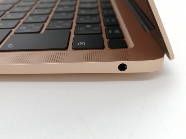 【中古】Apple MacBook Air 13インチ 256GB ゴールド MWTL2J/A (Early 2020)【秋葉2号】保証期間１ヶ月【ランクB】_2