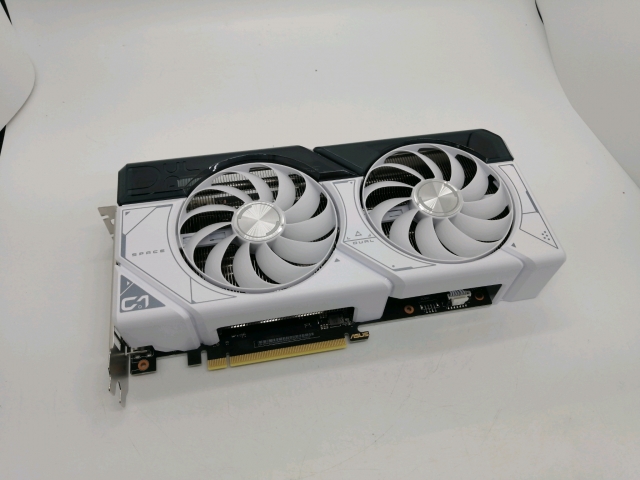 【中古】ASUS DUAL-RTX4070-O12G-WHITE RTX4070/12GB(GDDR6X)【秋葉2号】保証期間１週間