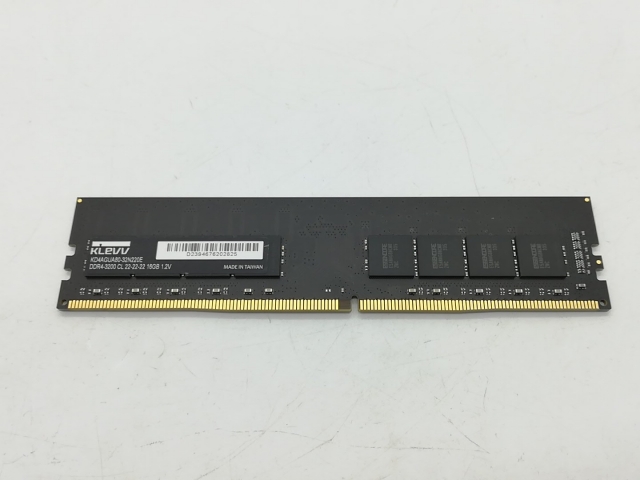 【中古】DDR4 16GB PC4-25600(DDR4-3200)【デスクトップPC用】【秋葉2号】保証期間１週間
