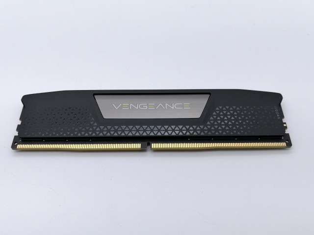 【中古】DDR5 32GB DDR5-6000(PC5-48000)【デスクトップPC用】【秋葉2号】保証期間１週間の通販は