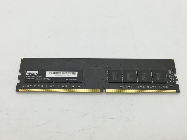 【中古】DDR4 16GB PC4-25600(DDR4-3200)【デスクトップPC用】【秋葉2号】保証期間１週間