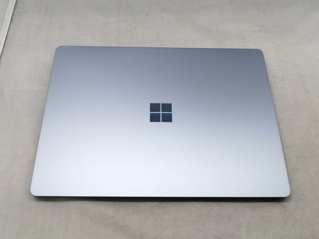 【中古】Microsoft Surface Laptop Go3 アイスブルー (i5 16G 512G) S0D-00002【秋葉2号】保証期間１ヶ月【ランクA】