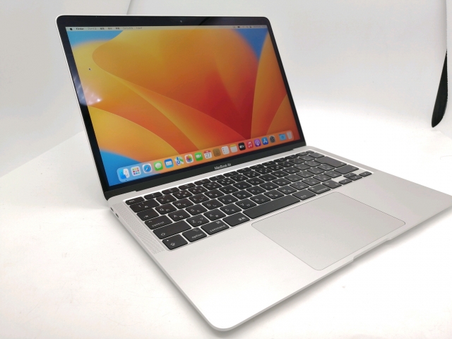 【中古】Apple MacBook Air 13インチ M1(CPU:8C/GPU:7C) 8GB/256GB シルバー MGN93J/A (M1・2020)【秋葉2号】保証期間１ヶ月【ランクA】