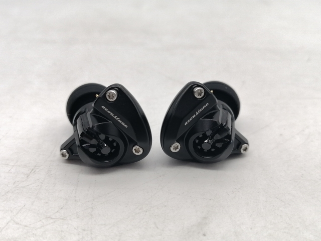 “森との共生”を掲げた木枠状のBluetoothスピーカー 希少品 森との共生”を掲げた木枠状のBluetoothスピーカー 希少品