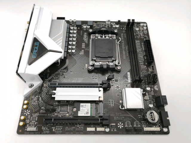 【中古】GIGABYTE B840M EAGLE WIFI6 B840M/AM5/MicroATX【秋葉2号】保証期間１週間