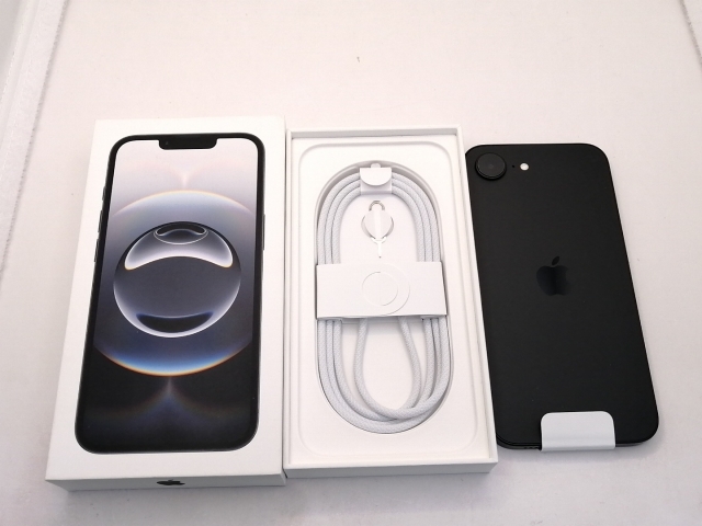 【未使用】Apple docomo 【SIMフリー】iPhone 16e 128GB ブラック MD1Q4J/A【大須アメ横】保証期間３ヶ月_3