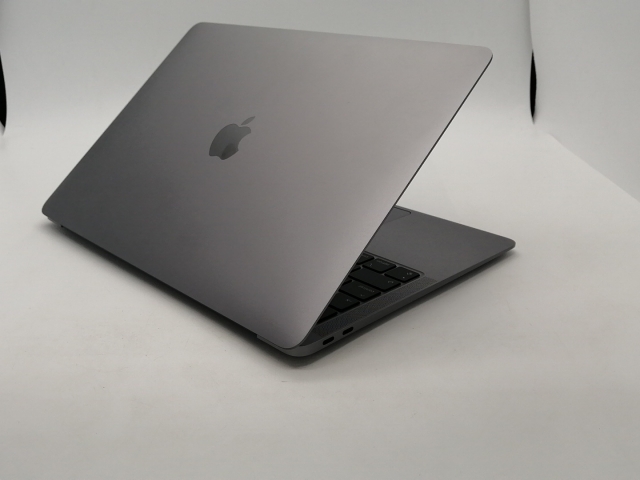 【中古】Apple MacBook Air 13インチ CTO (M1・2020) スペースグレイ Apple M1(CPU:8C/GPU:8C)/16G/2T【秋葉2号】保証期間１ヶ月【ランクC】_1