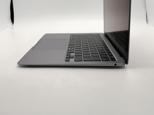 【中古】Apple MacBook Air 13インチ CTO (M1・2020) スペースグレイ Apple M1(CPU:8C/GPU:8C)/16G/2T【秋葉2号】保証期間１ヶ月【ランクC】_3