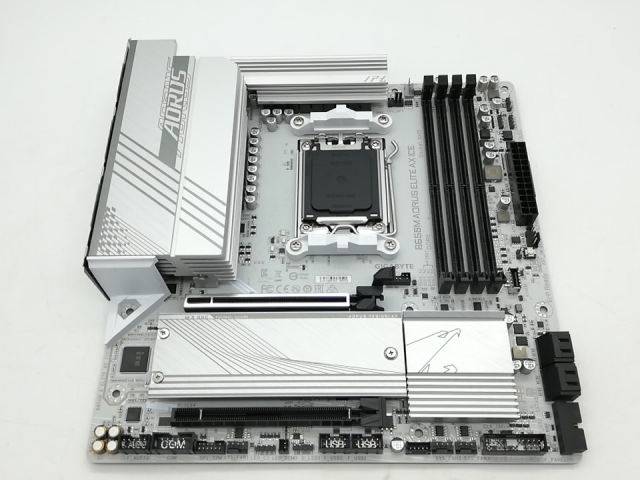 【中古】GIGABYTE B650M AORUS ELITE AX ICE B650/AM5/MicroATX【秋葉2号】保証期間１週間
