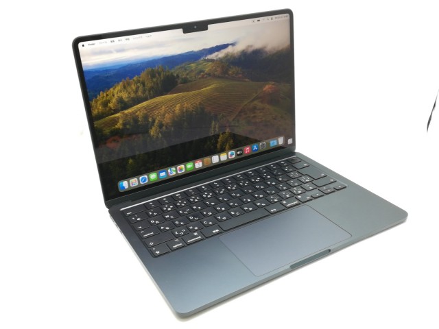 【中古】Apple MacBook Air 13インチ M3(CPU:8C/GPU:8C) 8GB/256GB ミッドナイト MRXV3J/A (13インチ M3 2024)【秋葉4号】保証期間１