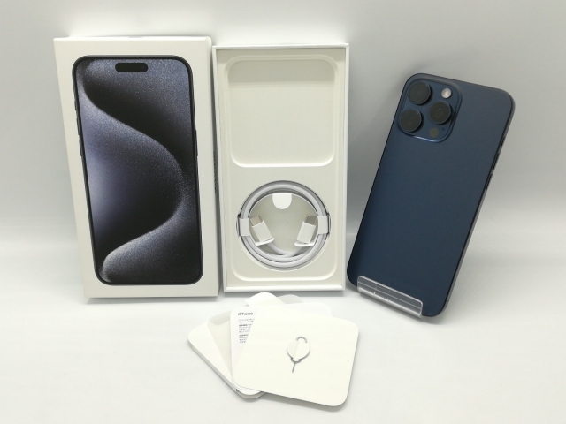 中古】Apple 国内版 【SIMフリー】 iPhone 15 Pro Max 256GB ブルー 