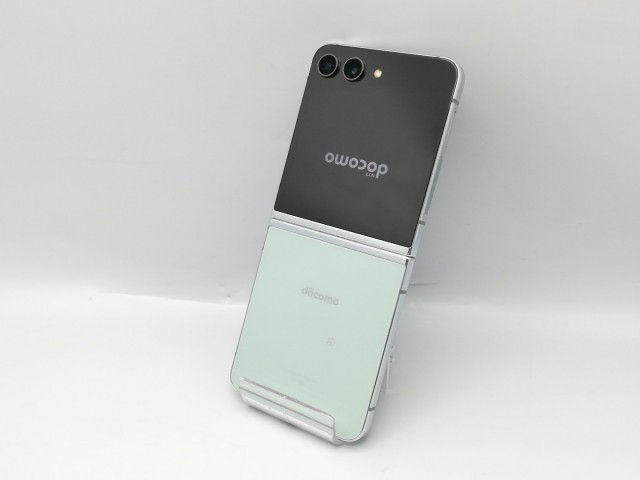 【中古】SAMSUNG docomo 【SIMフリー】 Galaxy Z Flip5 ミント 8GB 256GB SC-54D【秋葉4号】保証期間１ヶ月【ランクA】