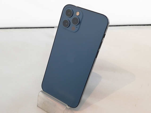 美品】iPhone 15 256GB ブルー AppleストアSIMフリー 美品】iPhone16