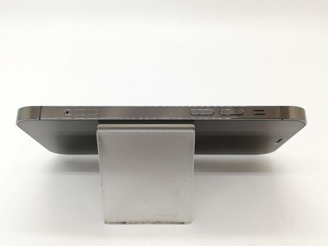 【中古】Apple 国内版 【SIMフリー】 iPhone 12 Pro 128GB グラファイト MGM53J/A【秋葉4号】保証期間１ヶ月【ランクC】_3