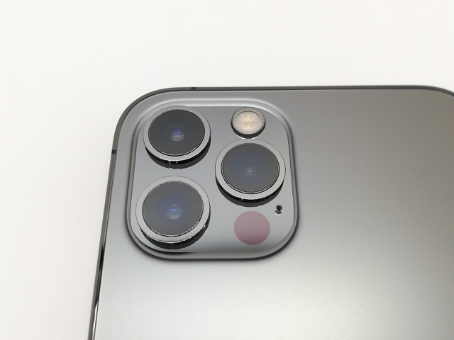 【中古】Apple 国内版 【SIMフリー】 iPhone 12 Pro 128GB グラファイト MGM53J/A【秋葉4号】保証期間１ヶ月【ランクC】_6