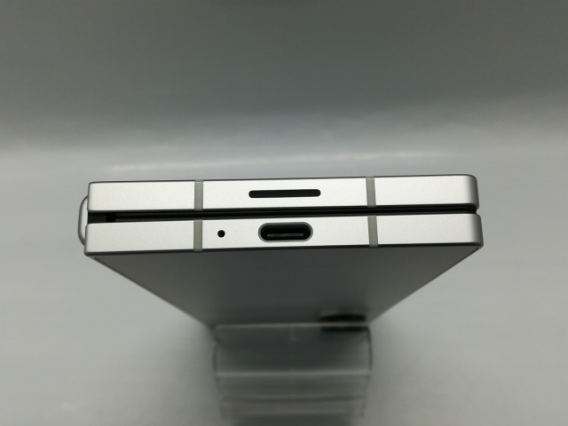 中国健康用具セット未使用 中古】SAMSUNG 国内版 【SIMフリー】 Galaxy Z Fold6 ホワイト