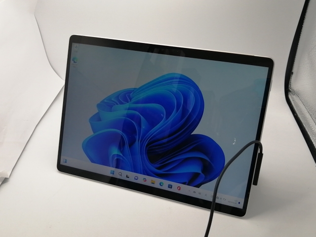 中古】Microsoft Surface Pro8 (i5 8G 128G) EAT-00010【秋葉5号】保証