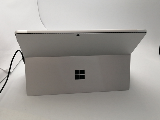中古】Microsoft Surface Pro8 (i5 8G 128G) EAT-00010【秋葉5号】保証