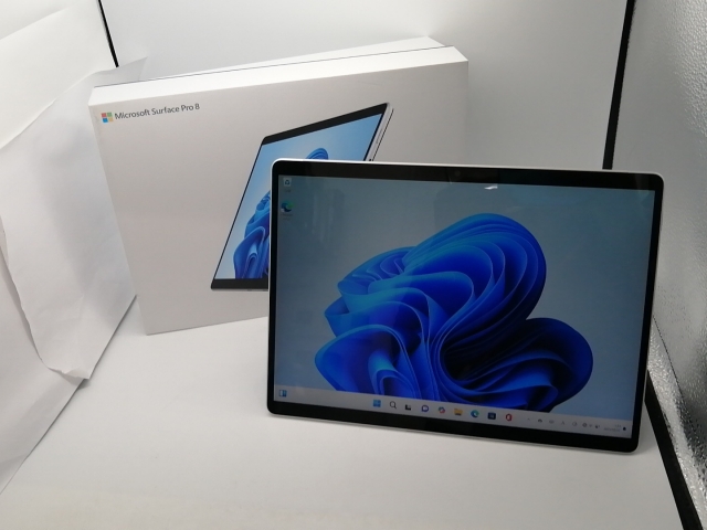 中古】Microsoft Surface Pro8 (i5 8G 128G) EAT-00010【秋葉5号】保証