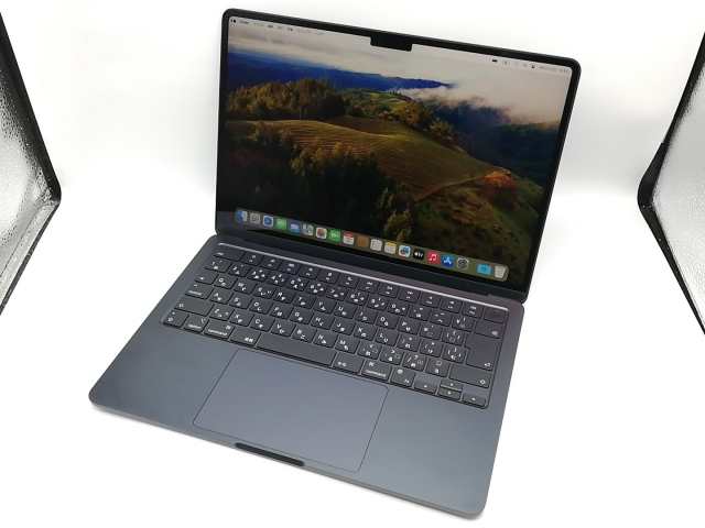 【中古】Apple MacBook Air 13インチ M2(CPU:8C/GPU:8C) 8GB/256GB ミッドナイト MLY33J/A (M2・2022)【神保町】保証期間１ヶ月【ランク