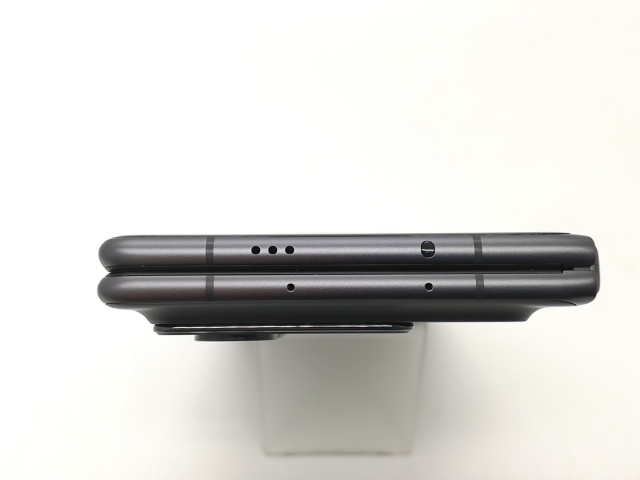 【中古】Nubia ymobile 【SIMフリー】 nubia Fold 12GB 256GB ブラック A502ZT【秋葉4号】保証期間１ヶ月【ランクA】_3