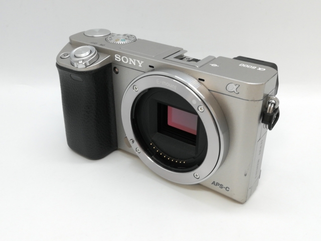 【中古】SONY α6000 ボディ ILCE-6000 シルバー【京都】保証期間１ヶ月【ランクC】