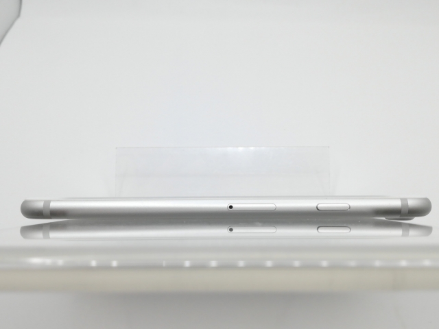 【中古】Apple SoftBank 【SIMロック解除済み】 iPhone 7 32GB シルバー MNCF2J/A【京都】保証期間１ヶ月【ランクB】_5