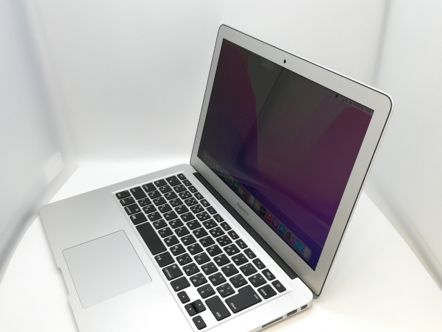 【中古】Apple MacBook Air 13インチ Corei5:1.8GHz 256GB MQD42J/A (Mid 2017)【京都】保証期間１ヶ月【ランクC】