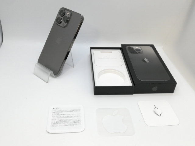 【中古】Apple docomo 【SIMフリー】 iPhone 13 Pro 128GB グラファイト MLUE3J/A【京都】保証期間１ヶ月【ランクC】_8
