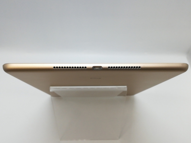 【中古】Apple 国内版 【SIMフリー】 iPad（第5世代/2017） 32GB ゴールド MPG42J/A【京都】保証期間１ヶ月【ランクC】_9