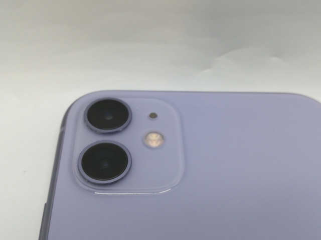 【中古】Apple docomo 【SIMロック解除済み】 iPhone 11 128GB パープル MWM52J/A【京都】保証期間１ヶ月【ランクC】_6