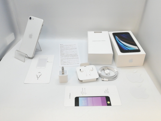 【中古】Apple SoftBank 【SIMロック解除済み】 iPhone SE（第2世代） 64GB ホワイト MX9T2J/A【京都】保証期間１ヶ月【ランクC】_7