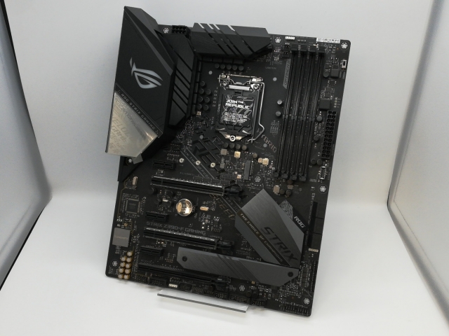 中古】ASUS ROG STRIX Z790-F GAMING WIFI Z790(DDR5)/LGA1700/ATX【EC