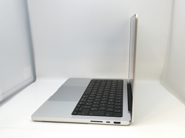 【中古】Apple MacBook Pro 14インチ M5(CPU:10C/GPU:10C) 24GB/1TB シルバー MDE64J/A (14インチ,M5)【京都】保証期間１ヶ月【ランクB】_2