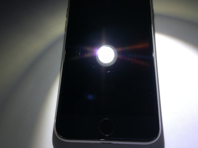 【中古】Apple docomo 【SIMフリー】 iPhone SE（第3世代） 128GB スターライト MMYG3J/A【神戸】保証期間１ヶ月【ランクB】_9